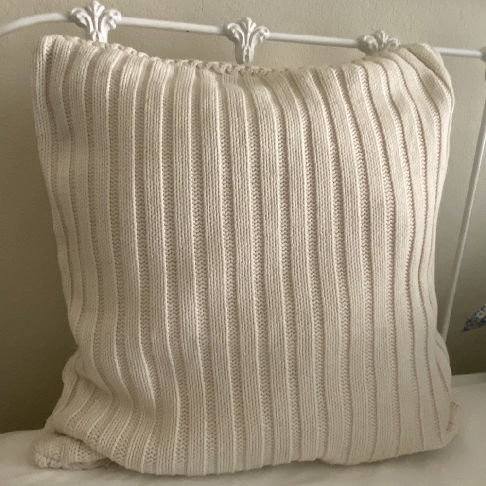 Pottery Barn Knit Pillow Slipcover.